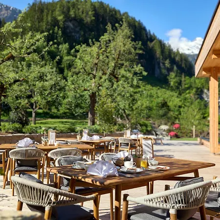 Otel Gut Stiluppe 4*